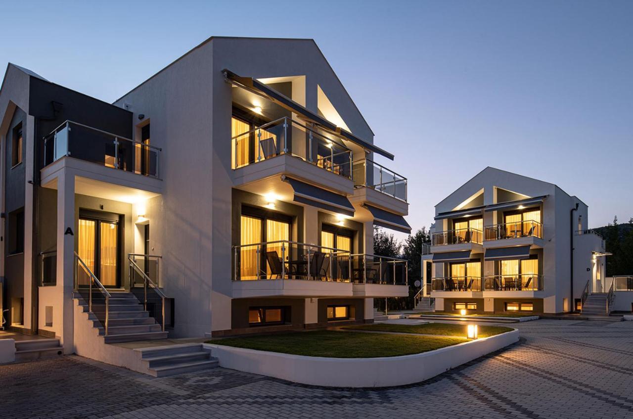 The Black Pearl Villas Kalamitsi  Luaran gambar