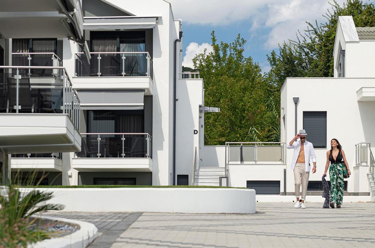 The Black Pearl Villas Kalamitsi  Luaran gambar